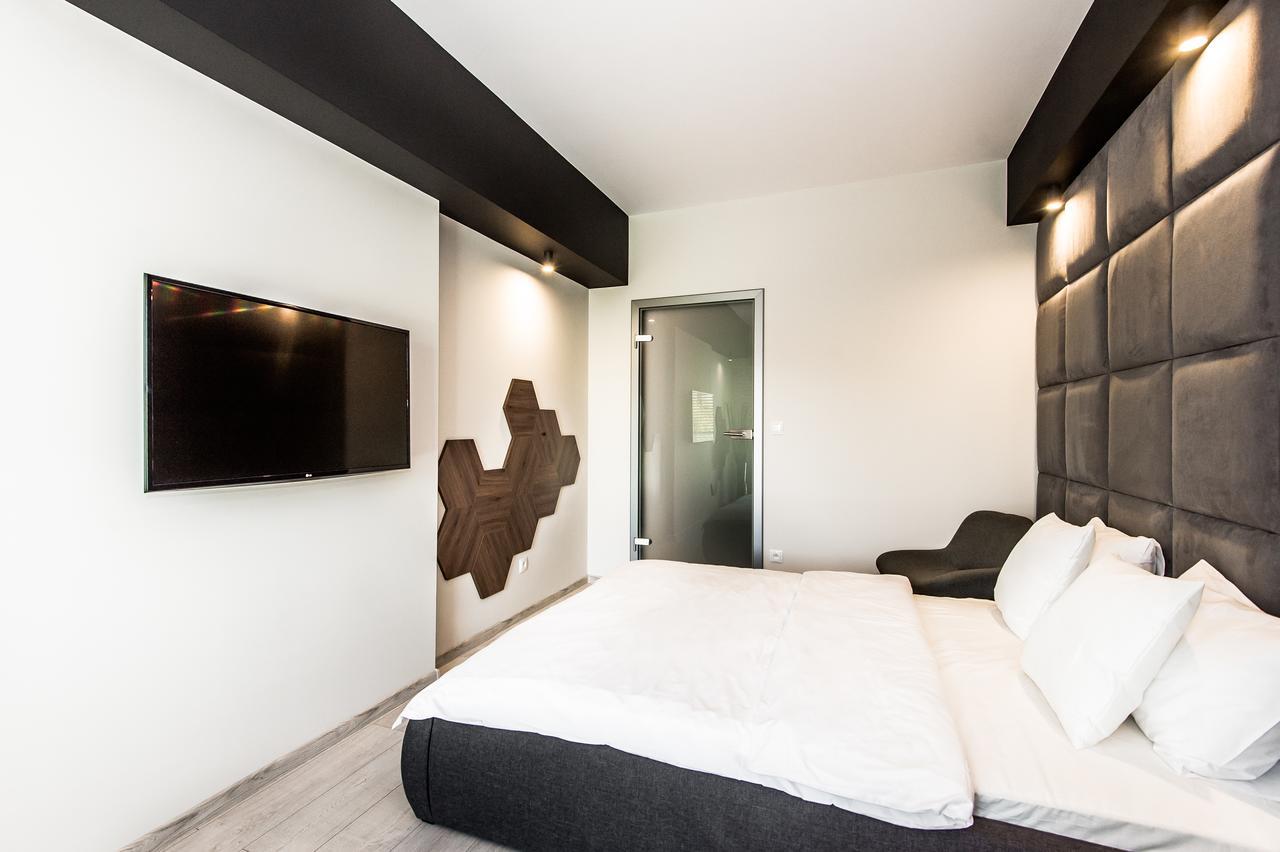 Super-Apartamenty Exclusive พอซนาน ภายนอก รูปภาพ
